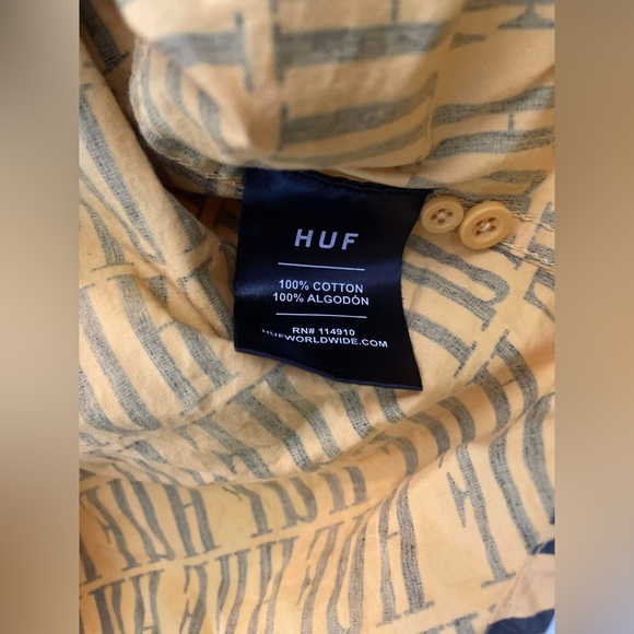 HUF Night Market All Over Logo Repeat Print Shirt size large - Picture 5 of 6